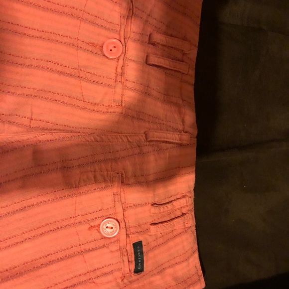 Shorts - Picture 4 of 5